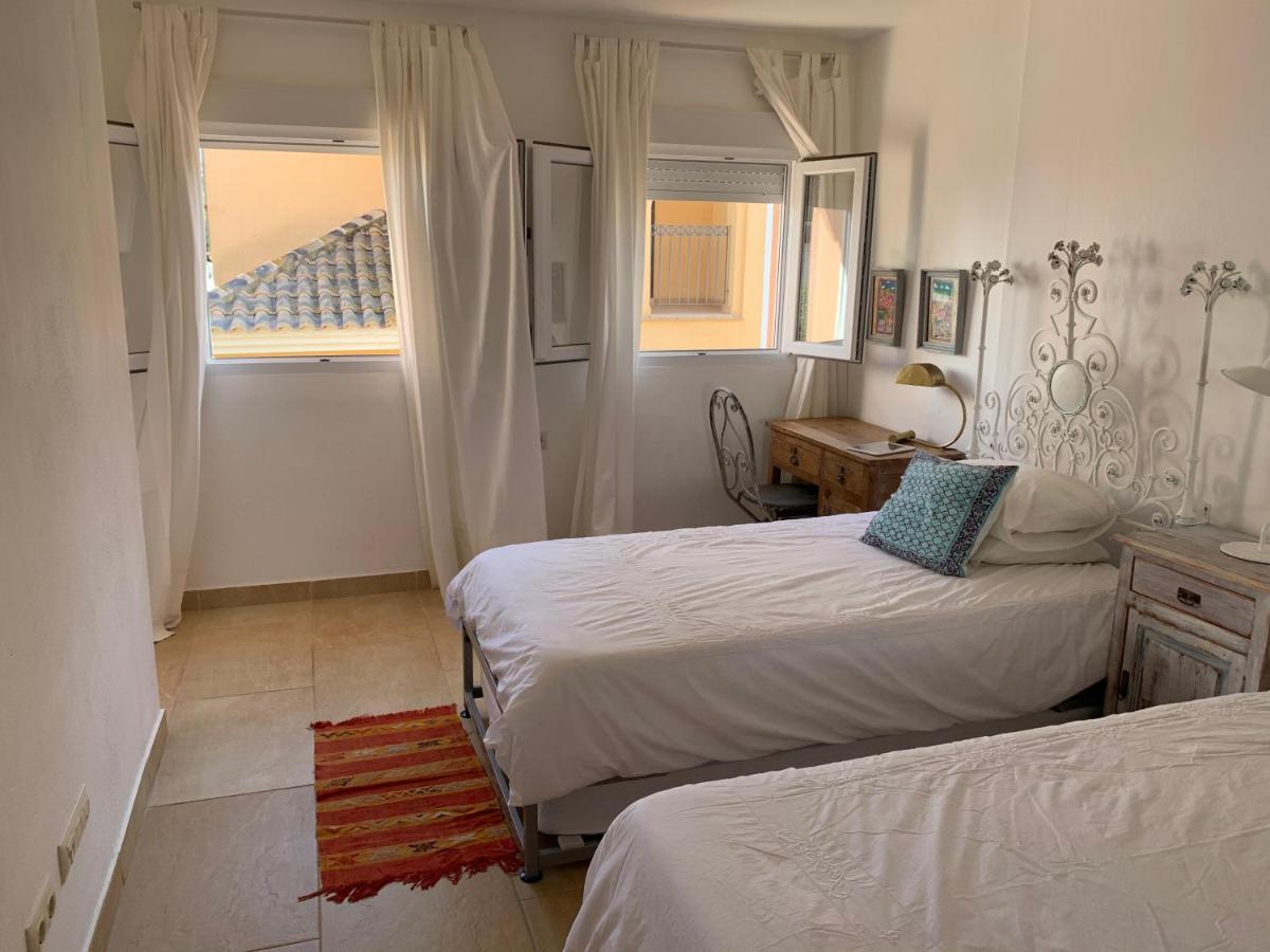 Casa 4 Habitaciones Con Jardin Y Piscina 10 Pax Zahara de los Atunes Luaran gambar